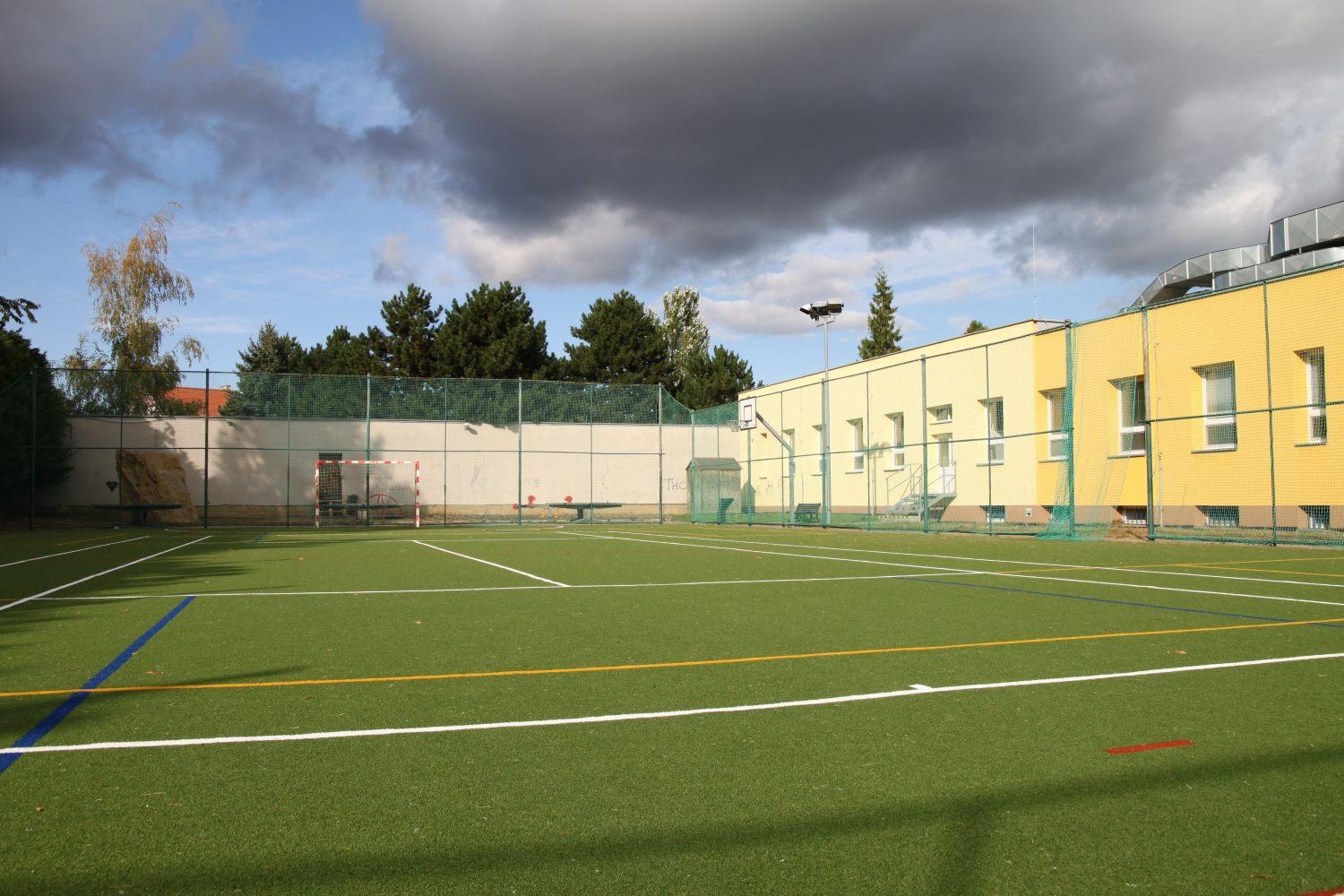 Sportovní hřiště Jizerská